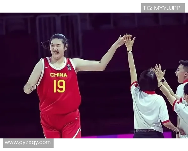 中国女篮新星崛起17岁1米93天才接班张子宇展现无限潜力